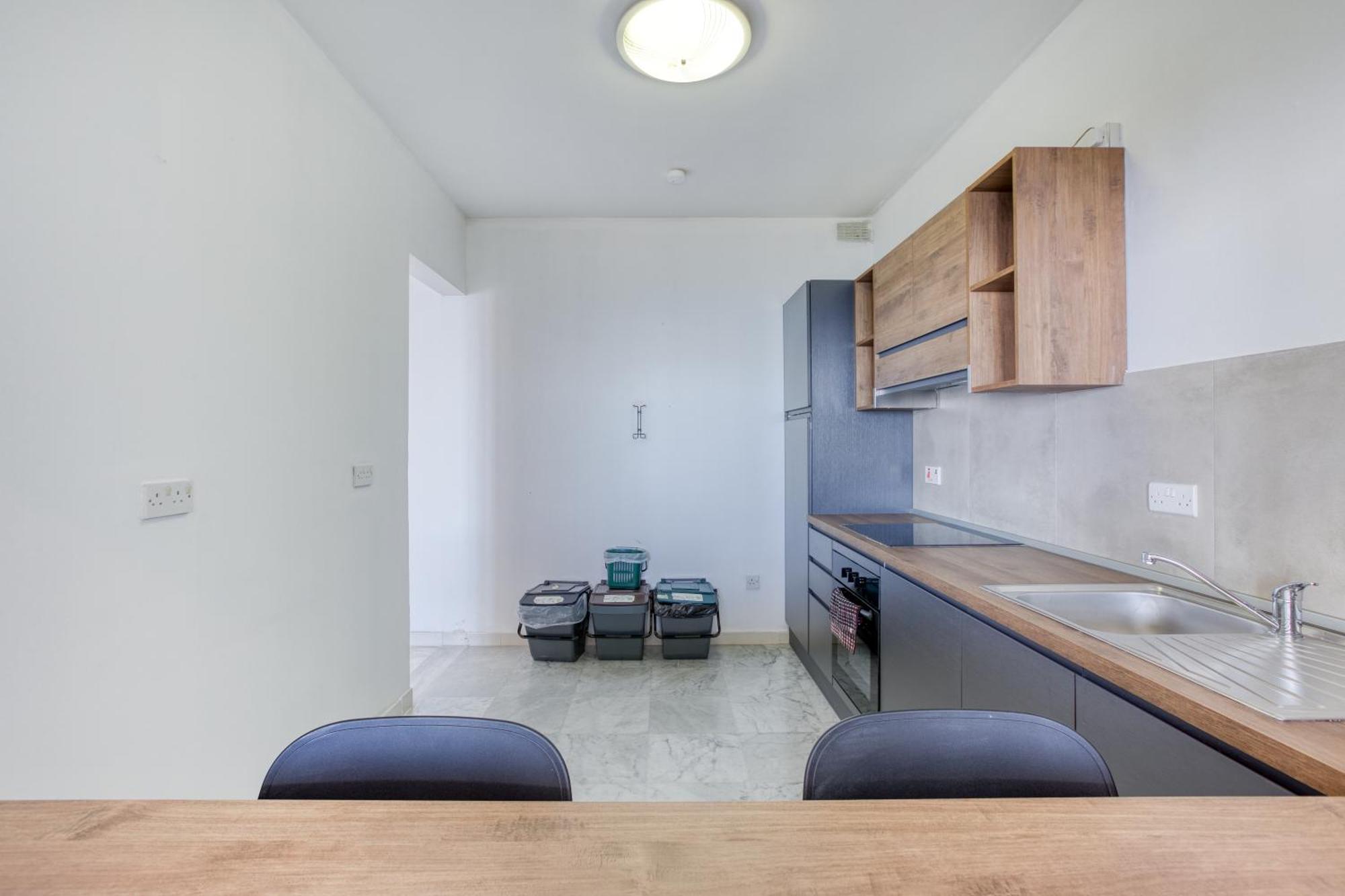 Seafront Sliema Apartment With Balcony & Sea Views By Jl Exterior photo