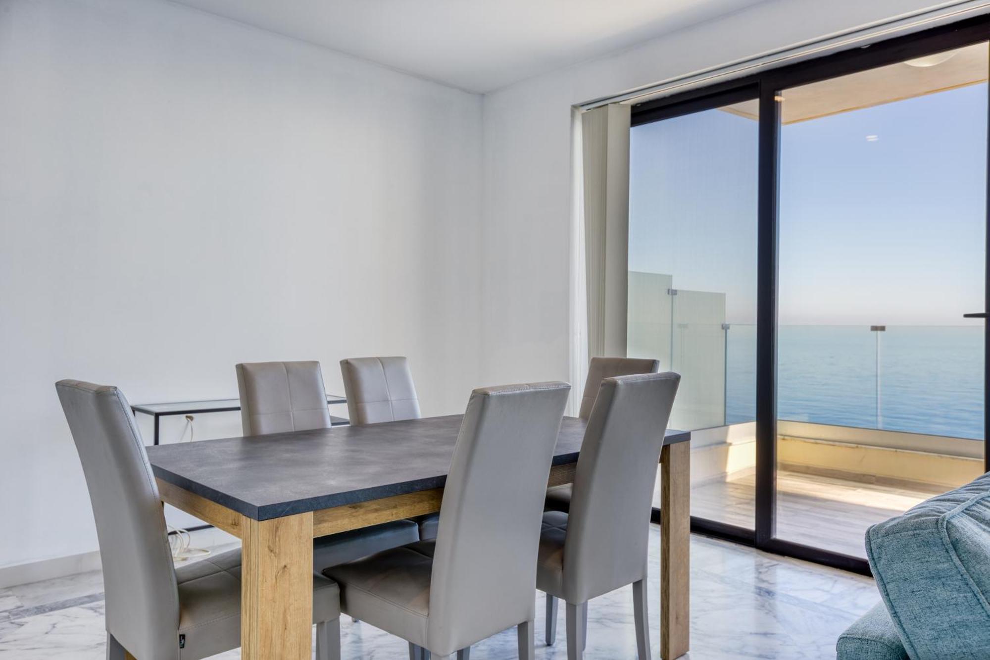 Seafront Sliema Apartment With Balcony & Sea Views By Jl Exterior photo